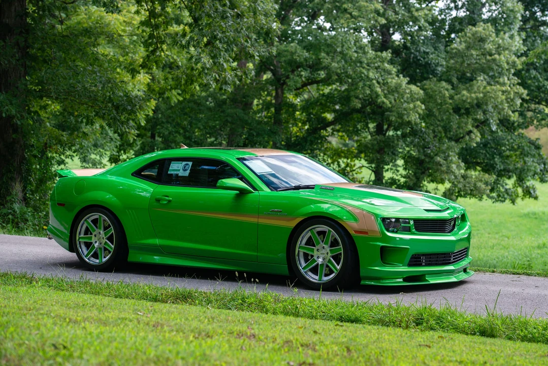 2011 Chevrolet Camaro - Image 15 of 31