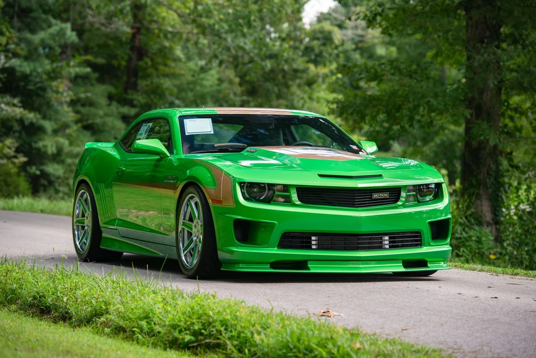 2011 Chevrolet Camaro - Image 16 of 31