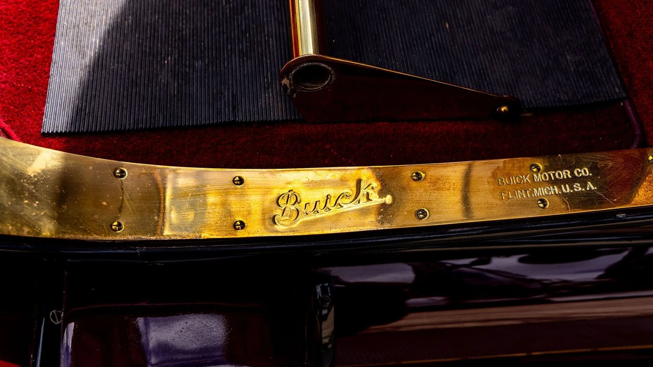 1910 Buick - Image 30 of 31