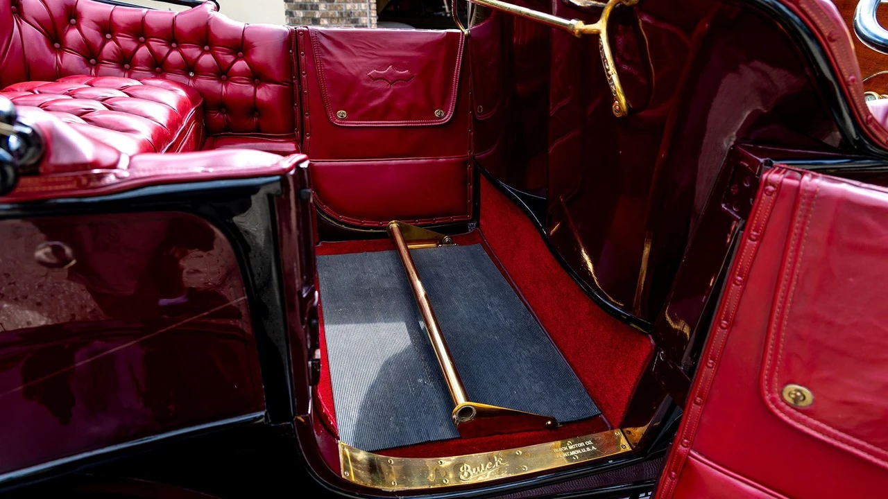 1910 Buick - Image 31 of 31