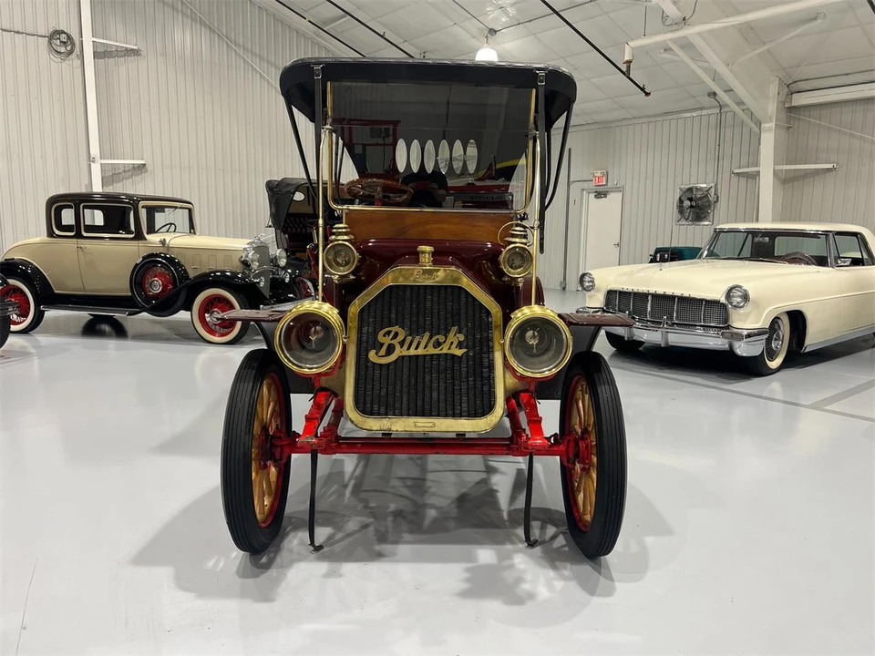 1910 Buick - Image 2 of 15