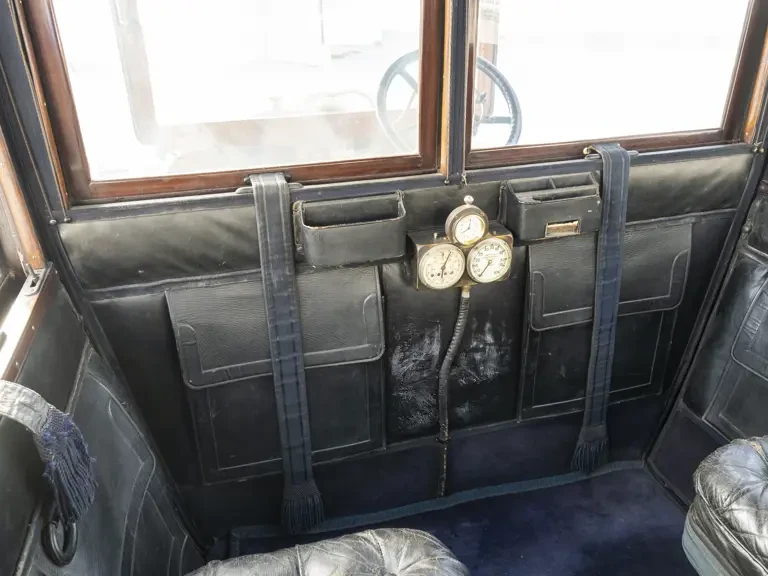 1910 Daimler - Image 27 of 31