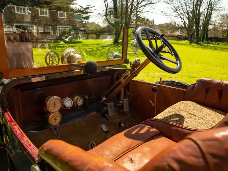 1910 Daimler - Image 5 of 31