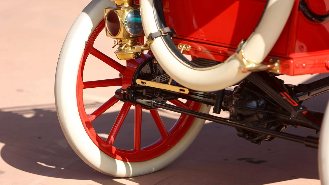 1910 Hupmobile - Image 13 of 31