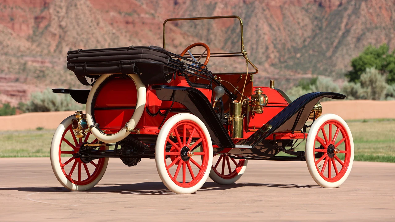 1910 Hupmobile - Image 9 of 31