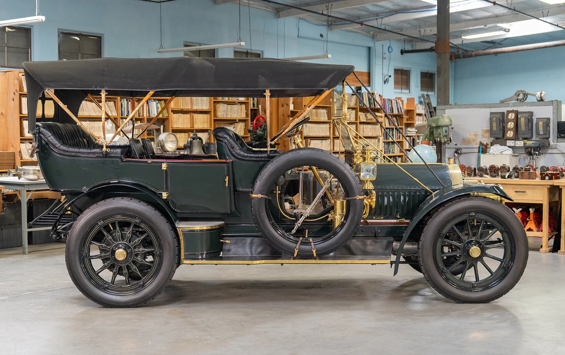 1910 Locomobile - Image 2 of 15