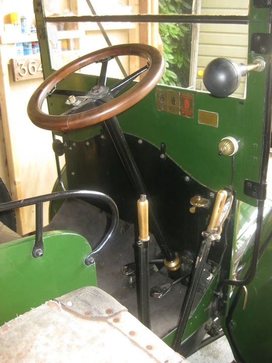 1910 Renault - Image 5 of 7