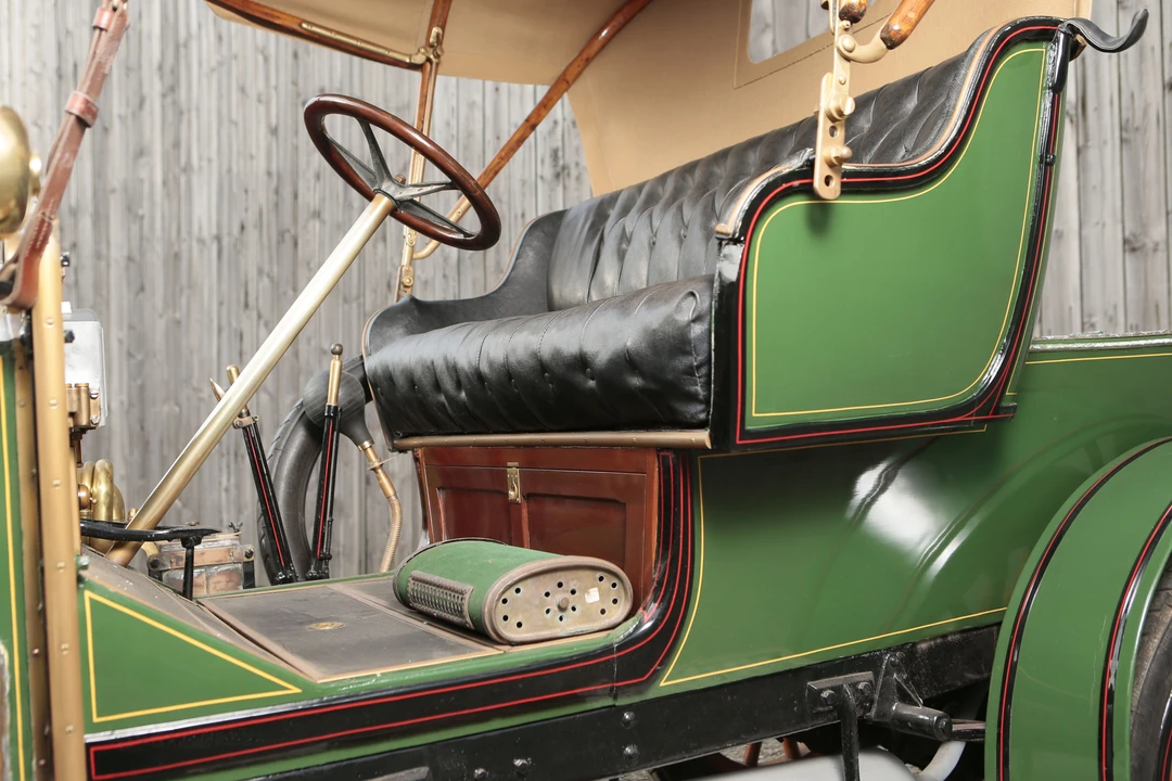 1910 Renault - Image 10 of 20