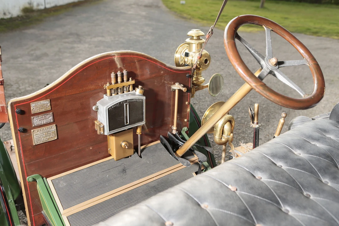 1910 Renault - Image 9 of 20