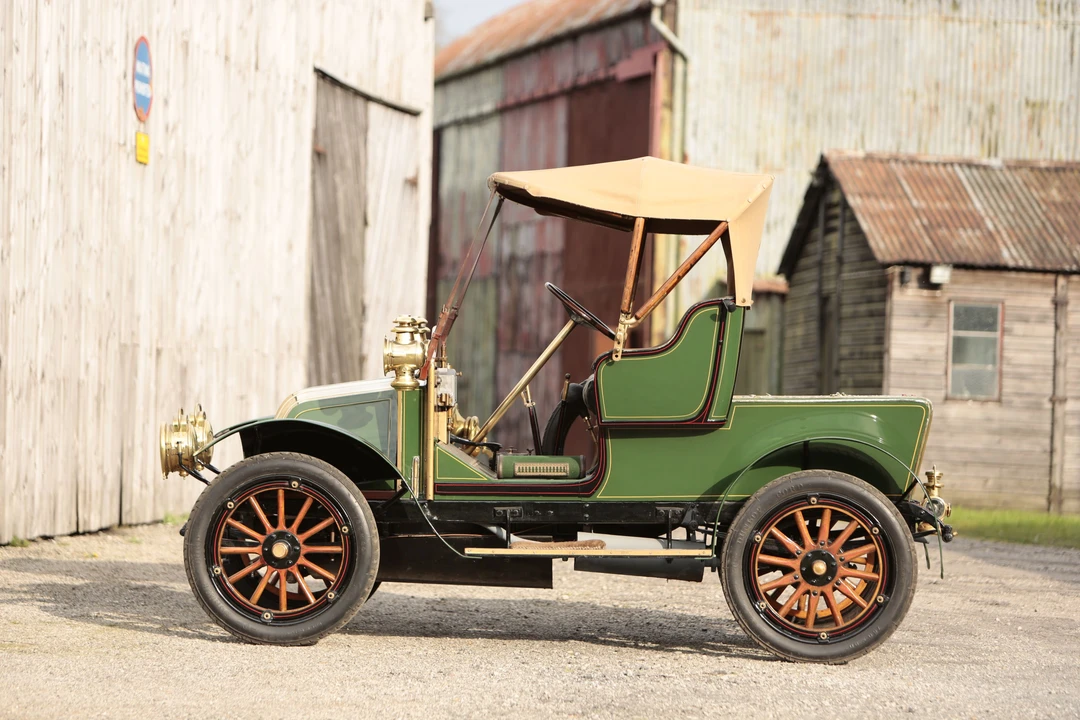1910 Renault - Image 6 of 20