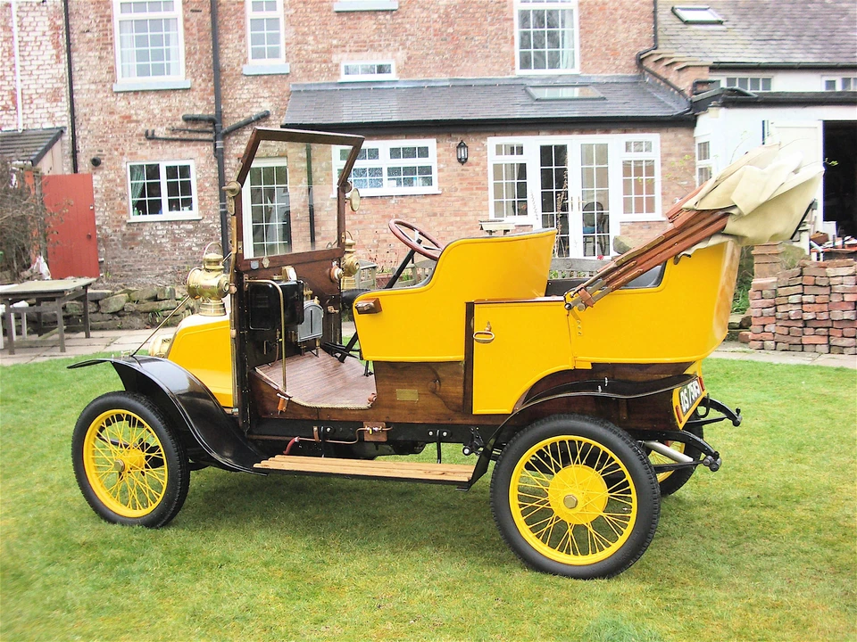 1910 Renault - Image 4 of 4
