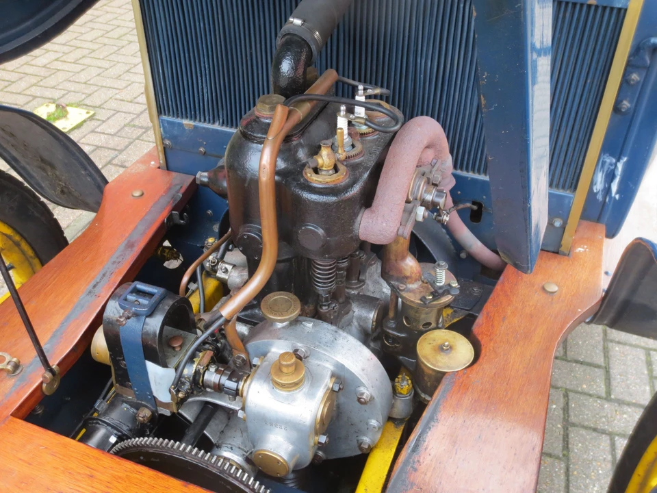 1910 Renault - Image 2 of 7