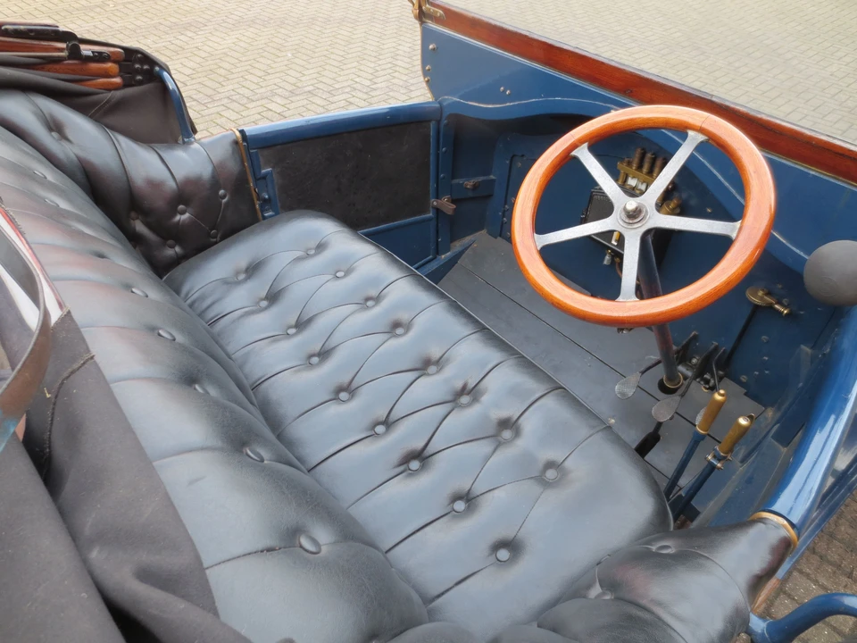 1910 Renault - Image 3 of 7
