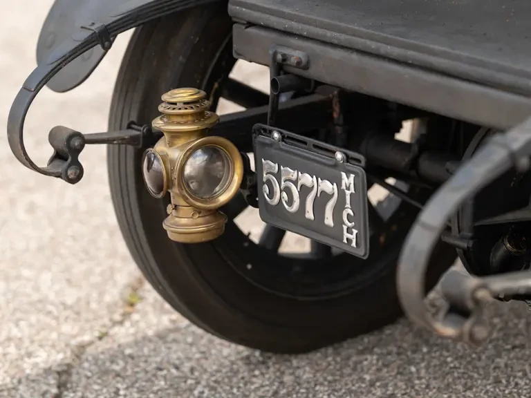 1910 Renault - Image 11 of 31