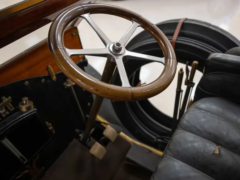 1910 Renault - Image 5 of 31