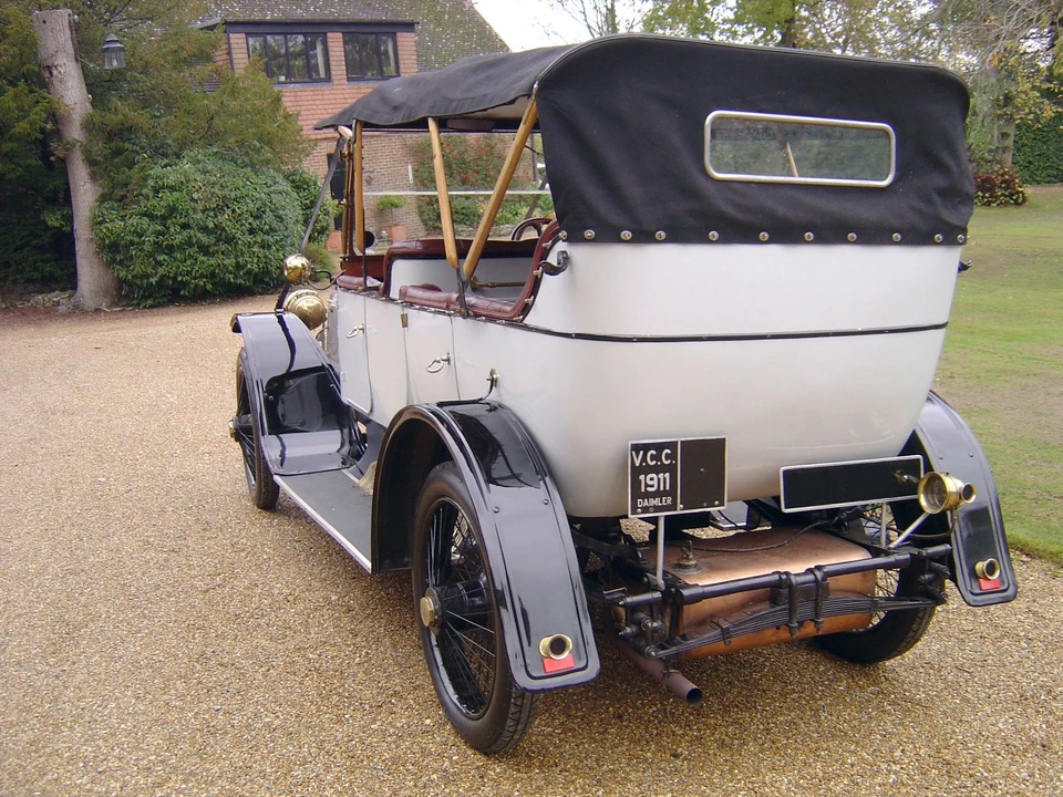 1911 Daimler - Image 2 of 3