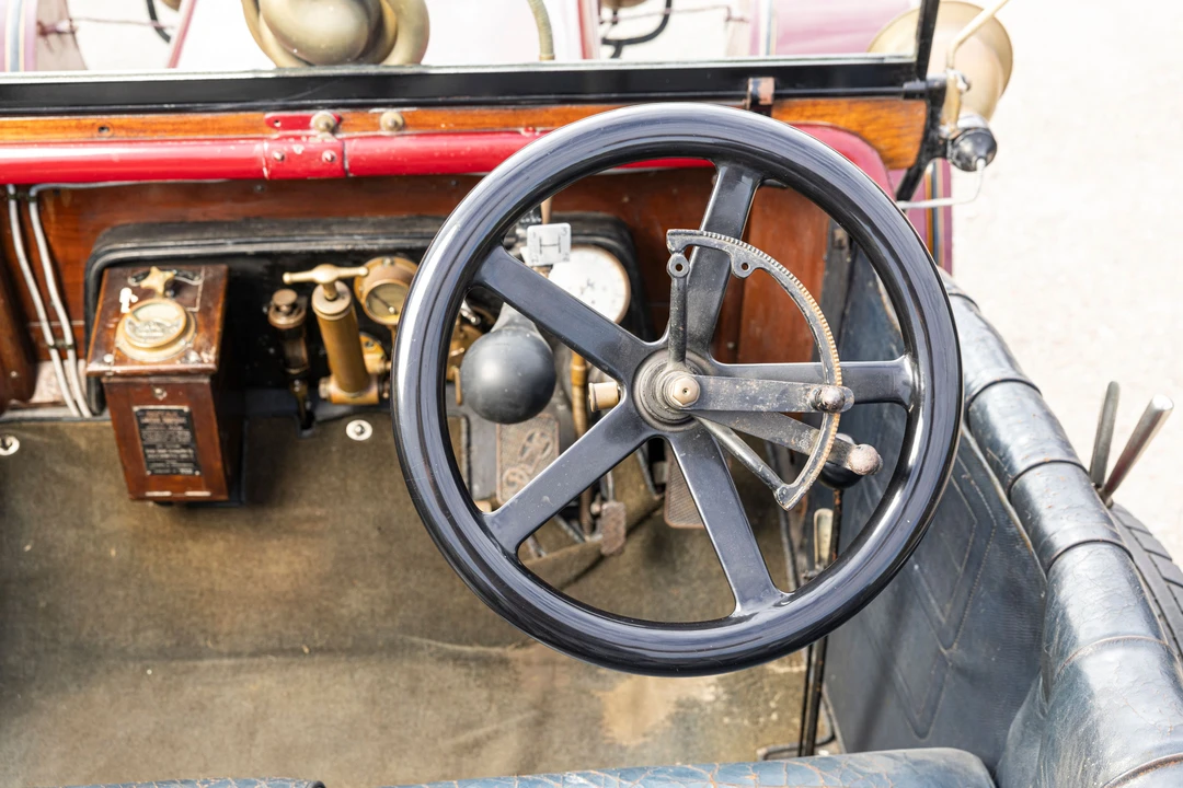 1911 Daimler - Image 4 of 31