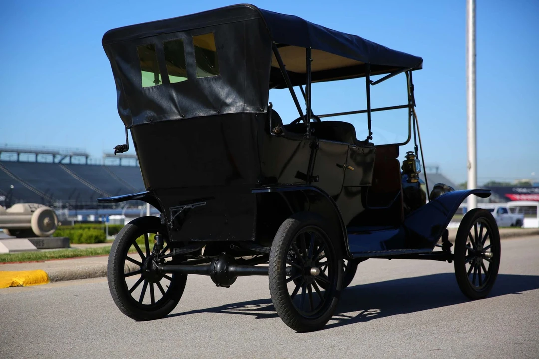 1911 Ford Model T - Image 2 of 31