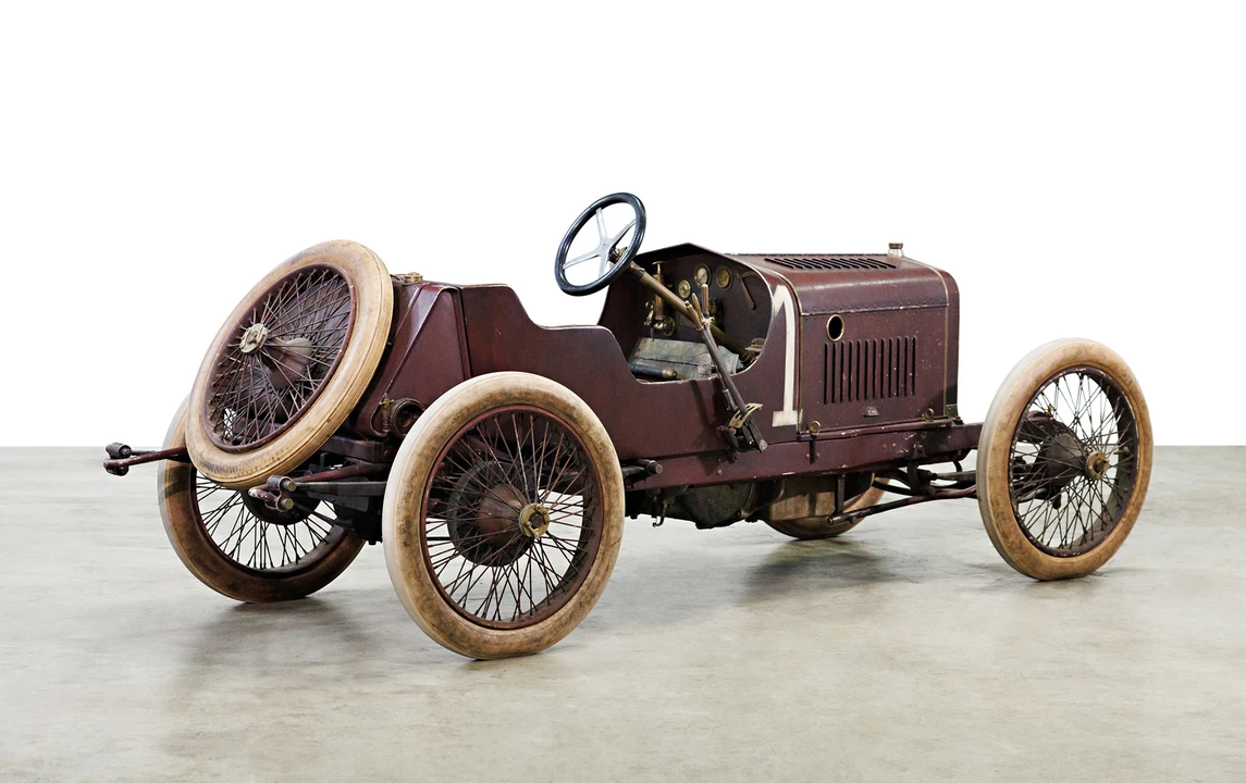 1911 Hispano-Suiza - Image 3 of 31