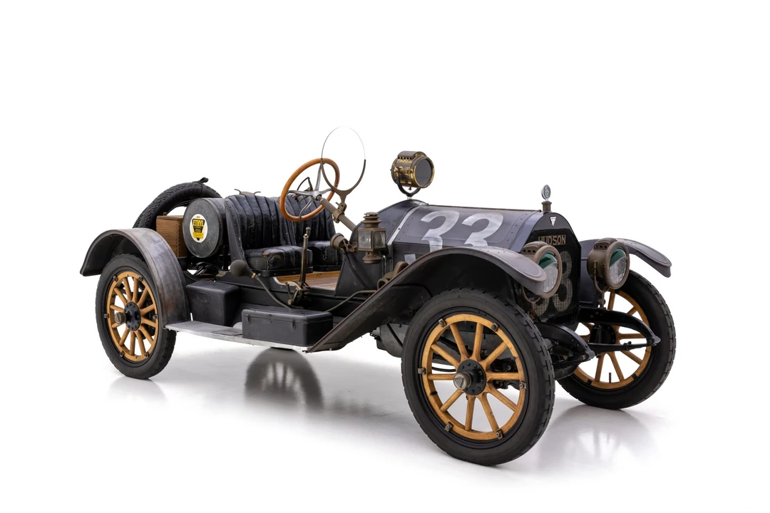 1911 Hudson - Image 18 of 31