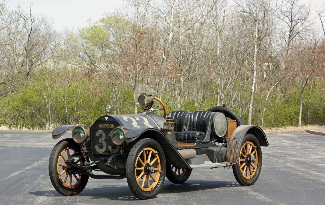 1911 Hudson - Image 4 of 31