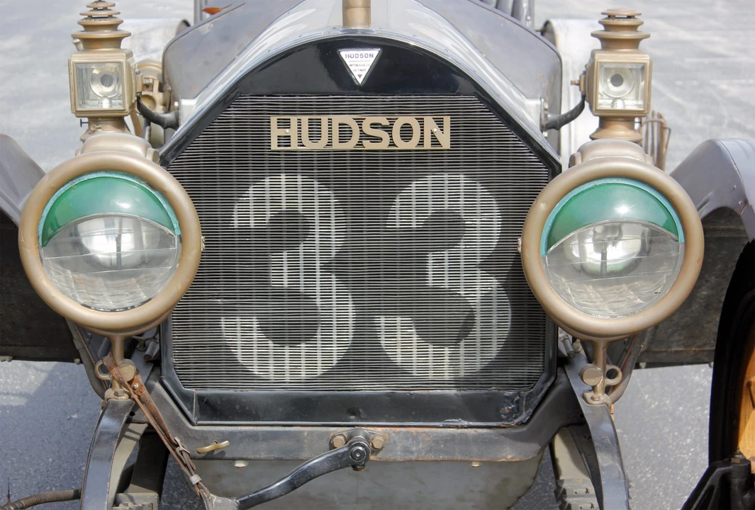 1911 Hudson - Image 25 of 31