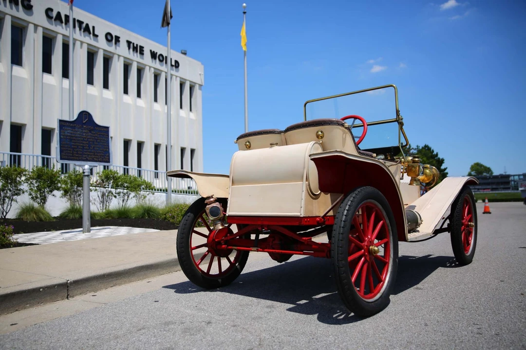 1911 Hupmobile - Image 2 of 31