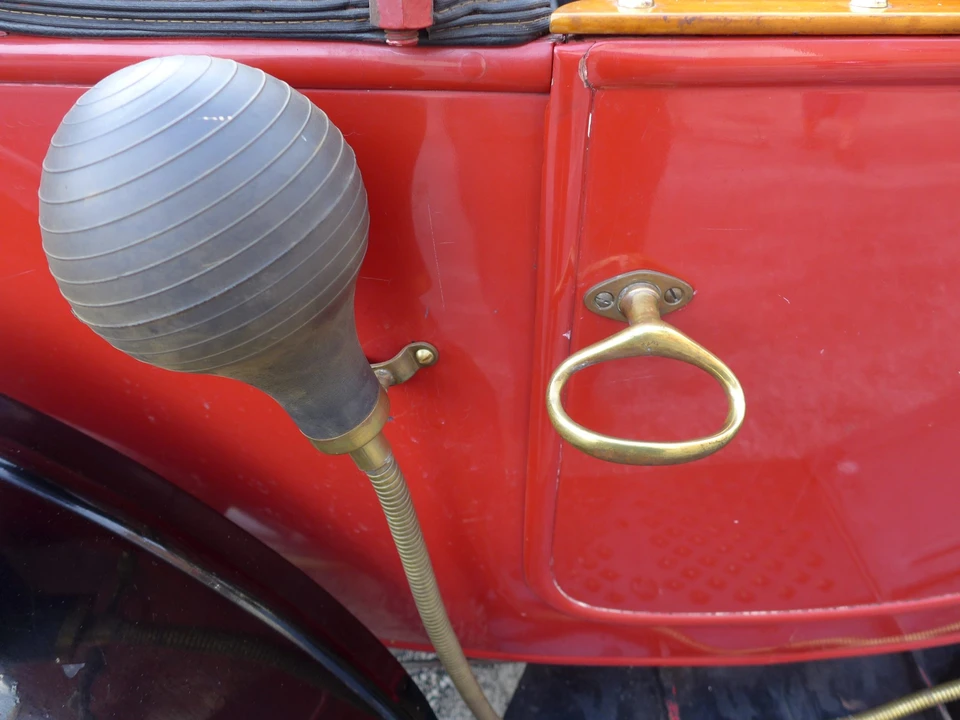 1911 Hupmobile - Image 27 of 31