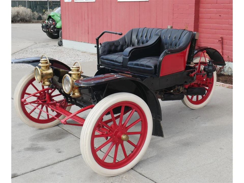 1911 - Image 2 of 29