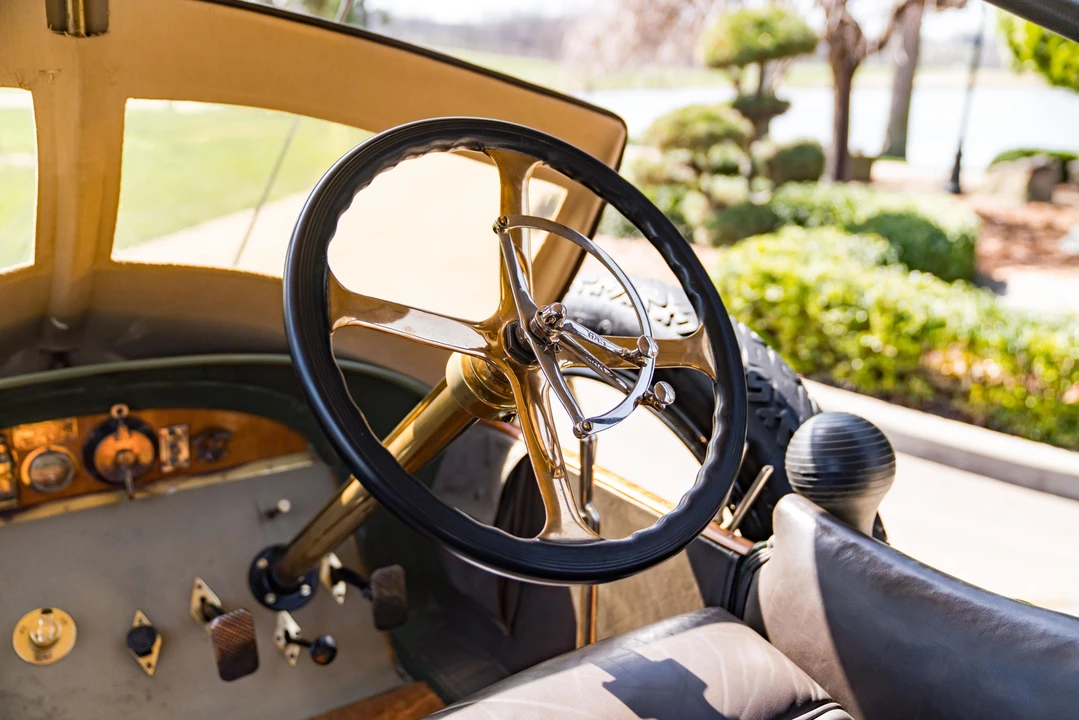 1911 Locomobile - Image 2 of 31