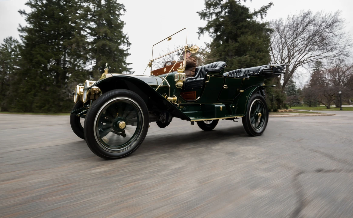 1911 Pierce-Arrow - Image 2 of 31