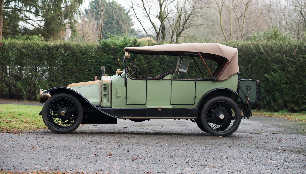 1911 Renault - Image 4 of 19