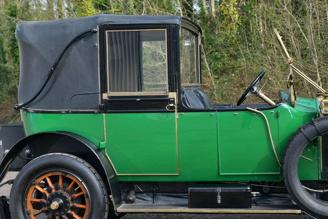 1912 Renault - Image 7 of 31
