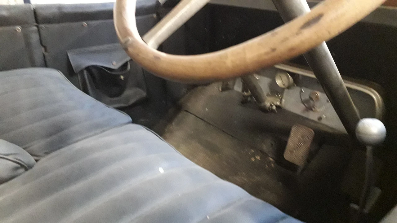 1912 Daimler - Image 7 of 9