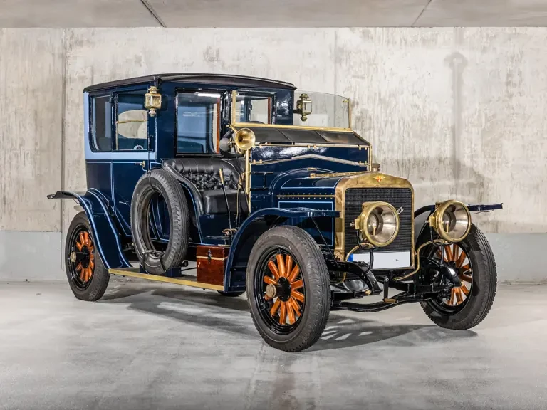 1912 Hispano-Suiza - Image 2 of 31