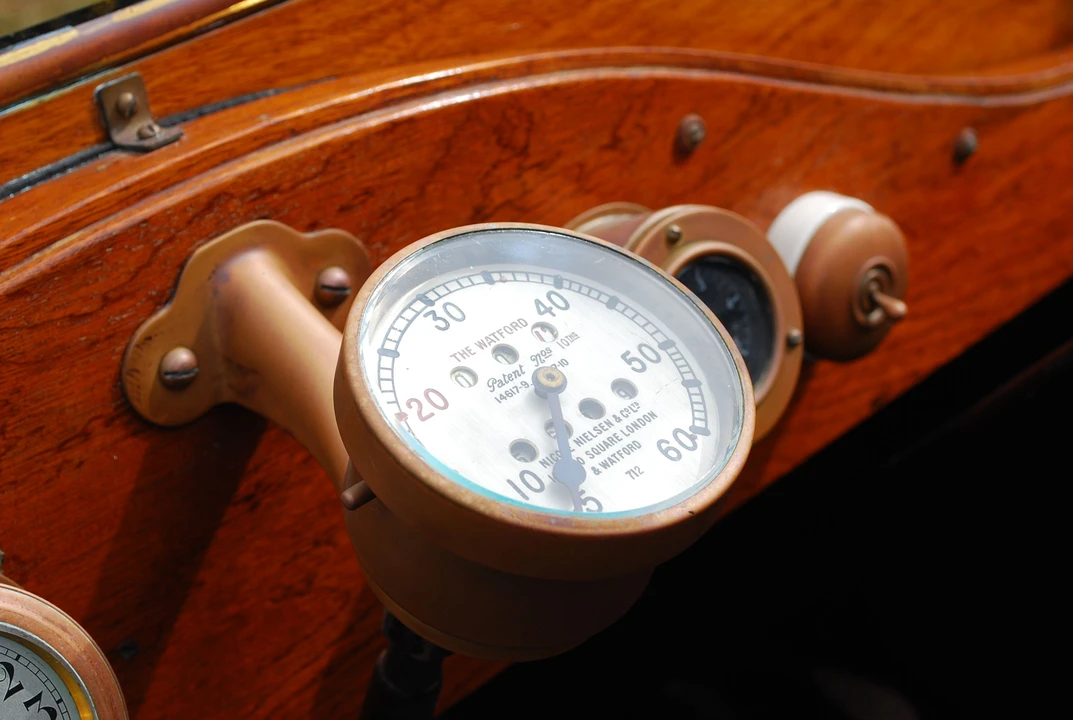 1912 Renault - Image 2 of 9