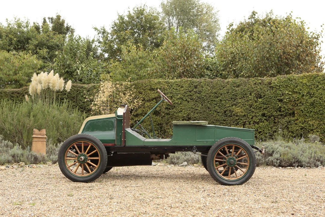 1912 Triumph 2000 Roadster - Image 6 of 11