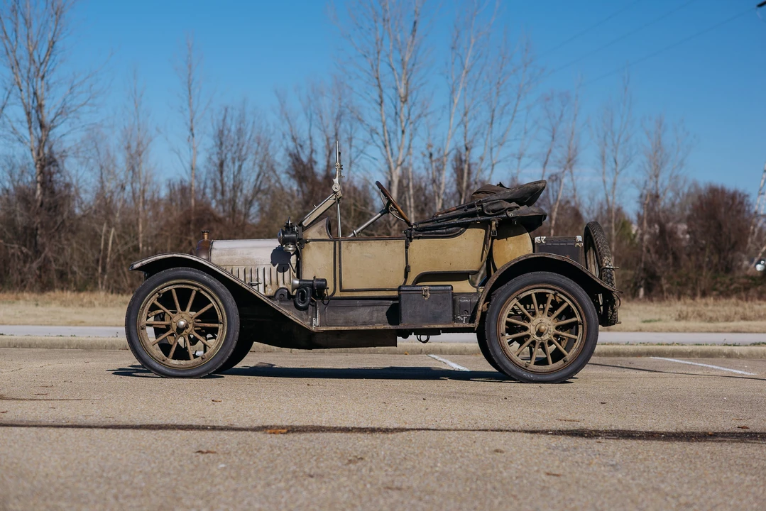 1912 White - Image 4 of 31