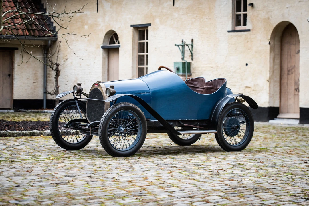 1913 Bugatti - Image 2 of 24