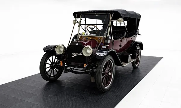 1913 Buick Model 24 25 Series Touring Car