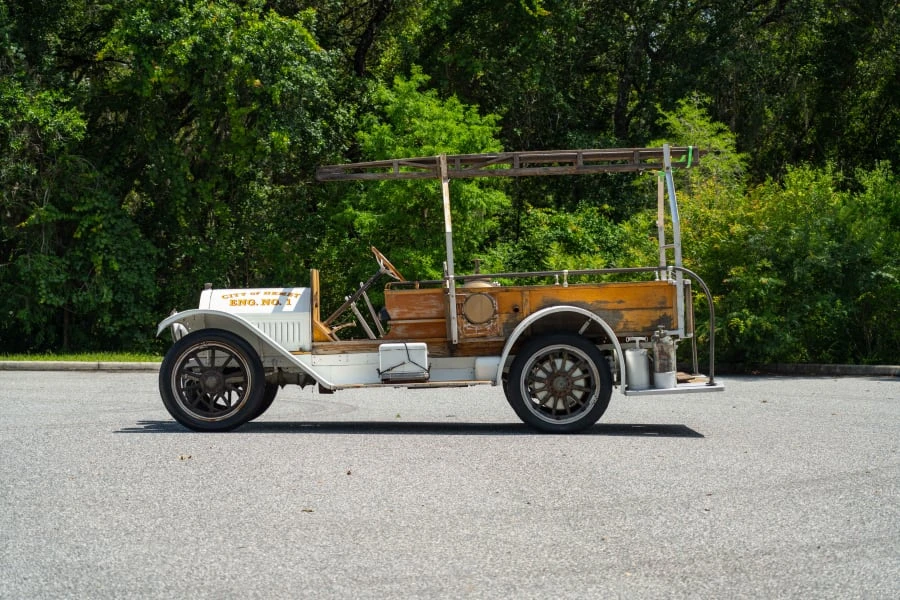 1913 Cadillac - Image 2 of 16