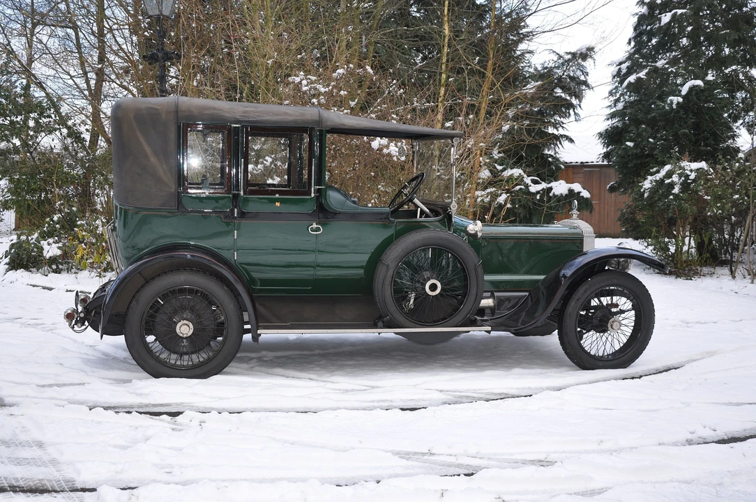 1913 Daimler - Image 6 of 9