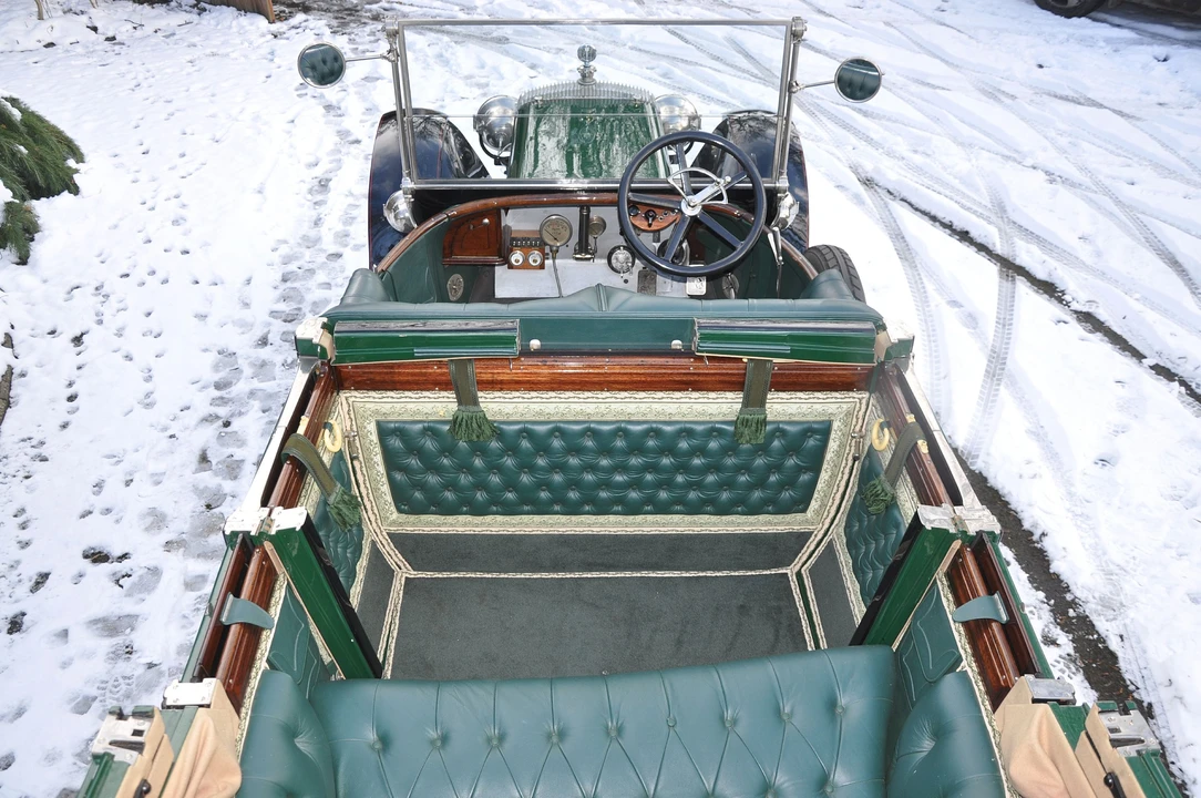 1913 Daimler - Image 3 of 9