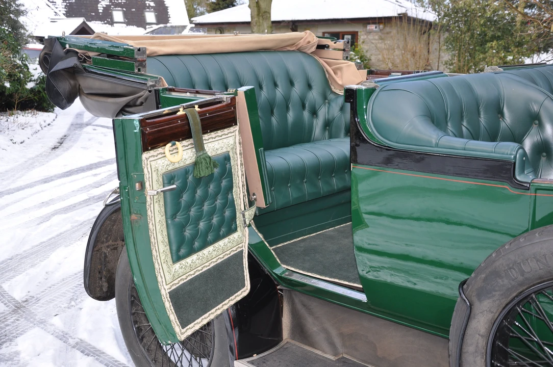1913 Daimler - Image 6 of 9