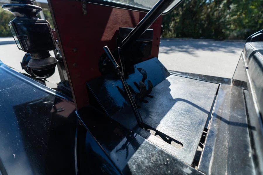 1913 Ford Model T Pickup & Model TT - Image 15 of 17
