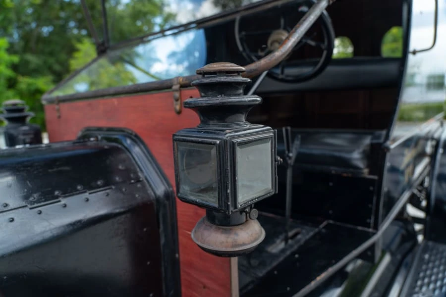 1913 Ford Model T Pickup & Model TT - Image 9 of 18