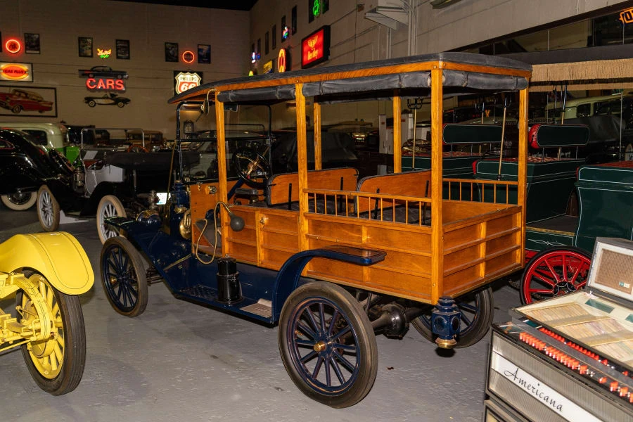 1913 Ford Model T - Image 2 of 25