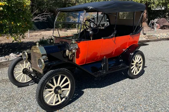 1913 Ford Model T Touring