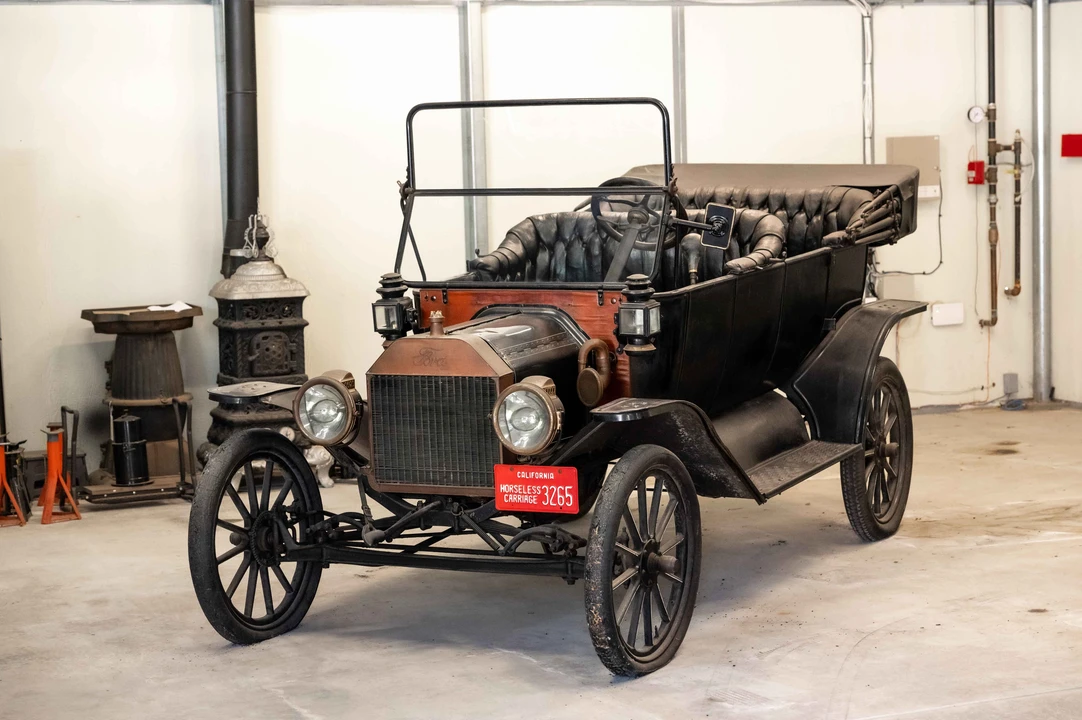 1913 Ford Model T - Image 2 of 31