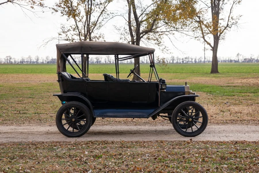 1913 Ford Model T - Image 2 of 15
